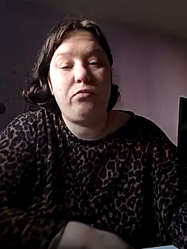 Feuchtekitty92xh online show from 04/15/26, 06:53