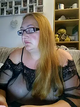 Snapshot of Luscious-LucyXX chatting on 07/02/26, 08:04 Luscious-LucyXX online show from 07/02/26, 08:04