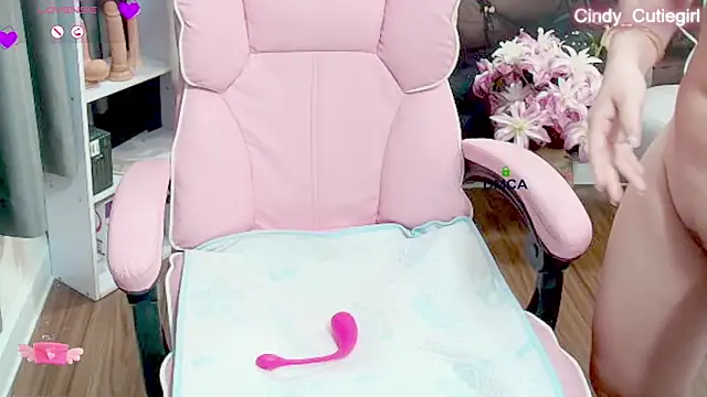 Cindy Cutiegirl online show from 11/23/25, 10:20