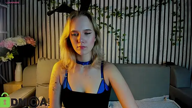 Casey Sweeet online show from 10/28/25, 03:58