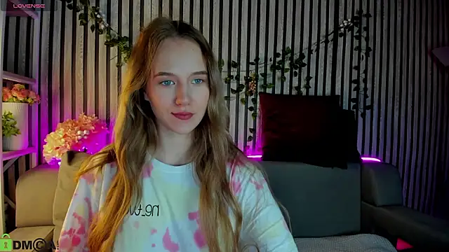 Casey Sweeet online show from 02/18/26, 01:01