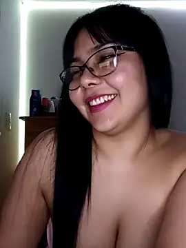 Snapshot of soo2303 chatting on 09/19/25, 09:59 soo2303 online show from 09/19/25, 09:59