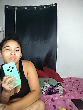 Snapshot of Vale_Nikol21 chatting on 03/23/26, 11:42 Vale Nikol21 online show from 03/23/26, 11:42