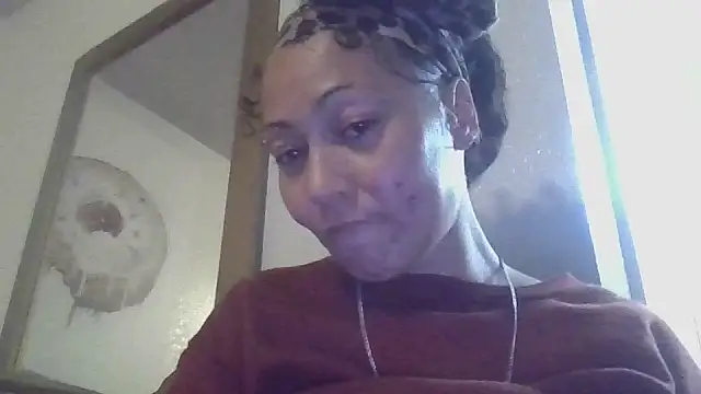 Snapshot of Flossee chatting on 09/30/25, 05:34 Flossee online show from 09/30/25, 05:34