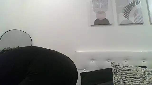 Flossee online show from 04/21/26, 08:20