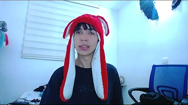 lucky stricke online show from 10/14/25, 04:46