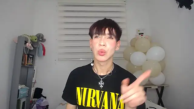 lucky stricke online show from 10/20/25, 03:51