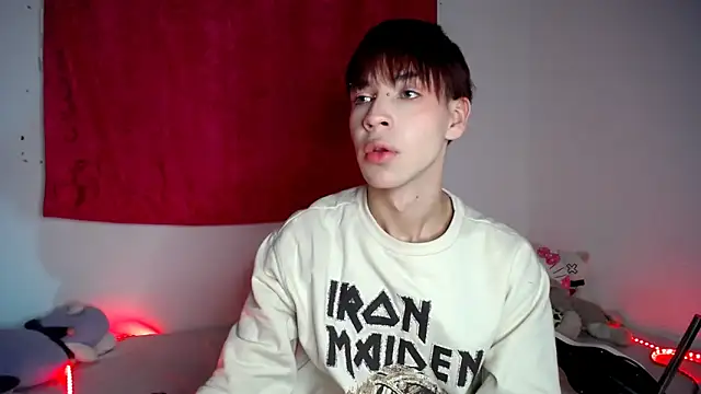 lucky stricke online show from 12/19/25, 07:04