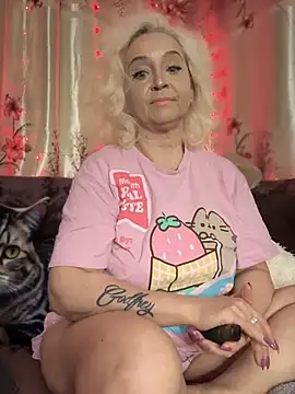 Snapshot of SquirtMilf00 chatting on 01/29/25, 01:16 SquirtMilf00 online show from 01/29/25, 01:16
