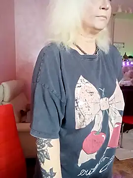 SquirtMilf00 online show from 02/01/26, 02:32