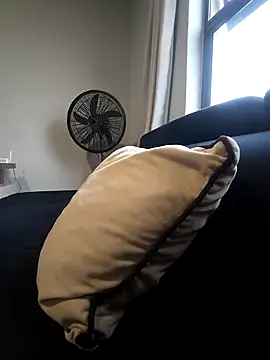 mojaymort online show from 04/19/26, 01:10