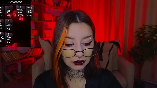 Mistress  Marcelline online show from 04/12/26, 01:21