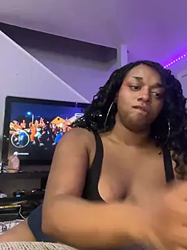 XKimmyGreen online show from 04/24/26, 02:47