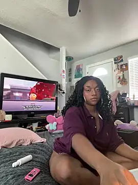 XKimmyGreen online show from 05/18/26, 12:07