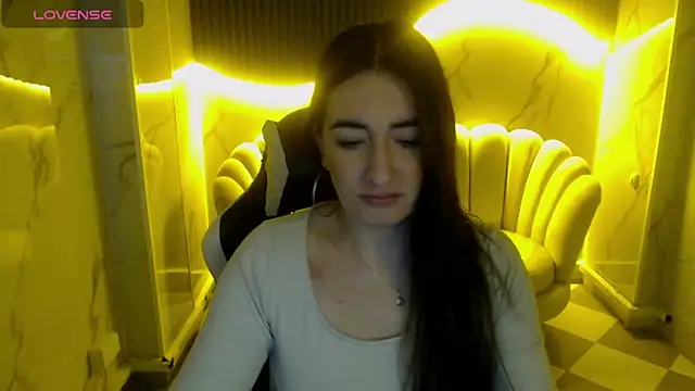 Soffi betacur b online show from 09/28/25, 12:43
