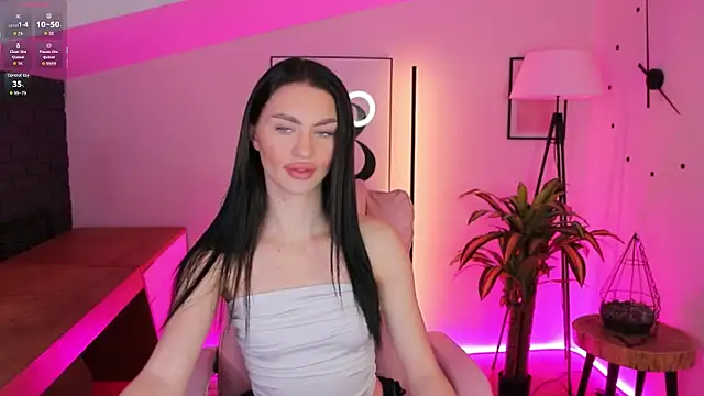 Snapshot of Cherry___Kiss chatting on 11/20/25, 09:03 Cherry Kiss online show from 11/20/25, 09:03