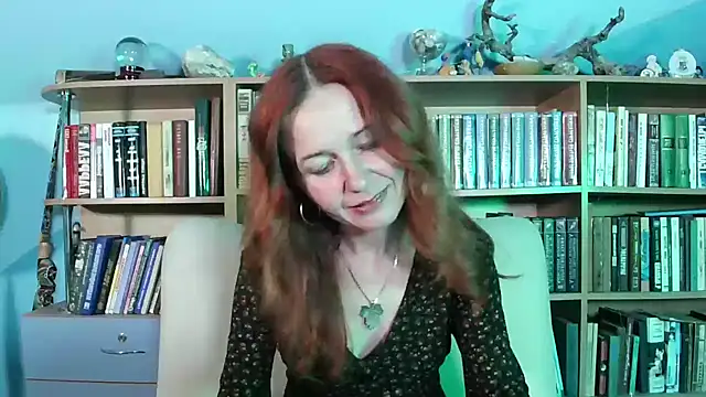 Snapshot of Foxilady357 chatting on 04/29/26, 01:59 Foxilady357 online show from 04/29/26, 01:59