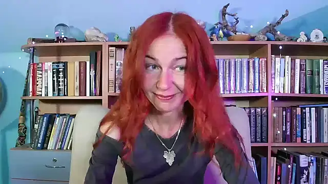 Snapshot of Foxilady357 chatting on 05/10/26, 01:49 Foxilady357 online show from 05/10/26, 01:49