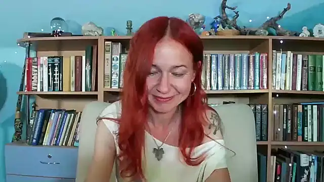 Snapshot of Foxilady357 chatting on 06/07/26, 02:21 Foxilady357 online show from 06/07/26, 02:21