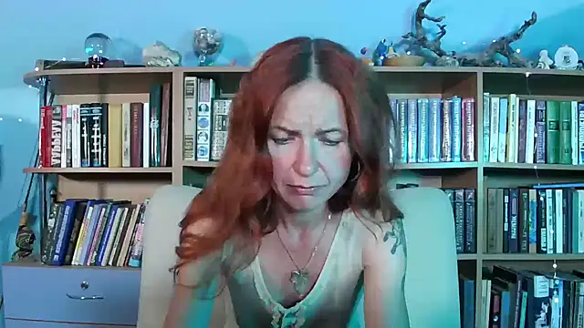 Snapshot of Foxilady357 chatting on 07/01/26, 01:24 Foxilady357 online show from 07/01/26, 01:24