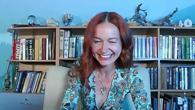 Snapshot of Foxilady357 chatting on 07/02/26, 01:28 Foxilady357 online show from 07/02/26, 01:28