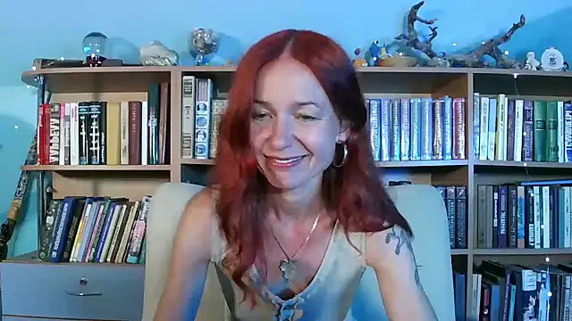 Snapshot of Foxilady357 chatting on 07/11/26, 01:25 Foxilady357 online show from 07/11/26, 01:25