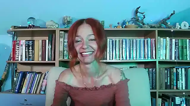 Snapshot of Foxilady357 chatting on 07/14/26, 04:45 Foxilady357 online show from 07/14/26, 04:45