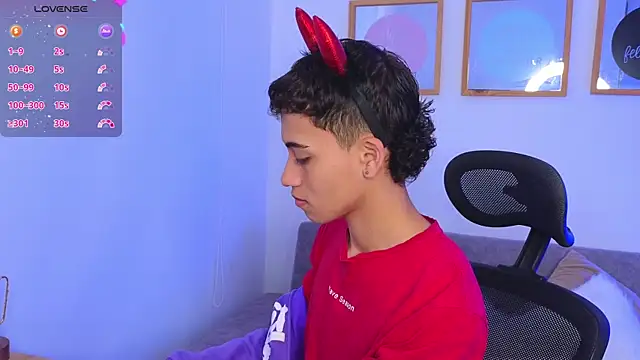 yulian vasquez online show from 09/10/25, 12:27