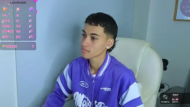 yulian vasquez online show from 09/16/25, 12:17