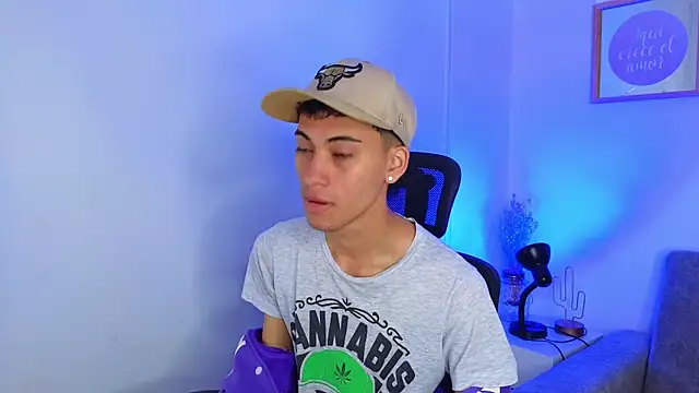 yulian vasquez online show from 09/18/25, 12:18