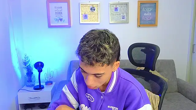 yulian vasquez online show from 11/29/25, 12:30