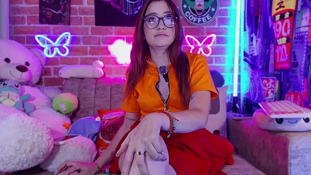Littlejenn777  online show from 09/09/25, 11:26