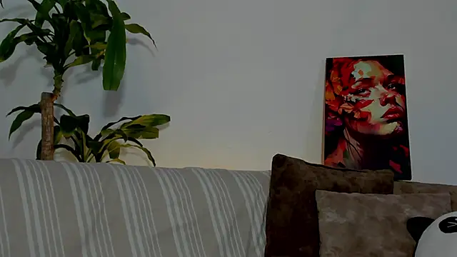 LoganTwink18 online show from 02/15/26, 02:19