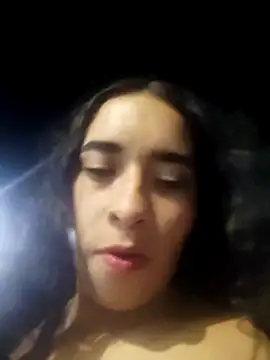 Snapshot of Valenn_fernandez chatting on 05/19/26, 01:11 Valenn fernandez online show from 05/19/26, 01:11