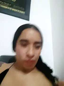 Snapshot of Valenn_fernandez chatting on 05/31/26, 01:25 Valenn fernandez online show from 05/31/26, 01:25
