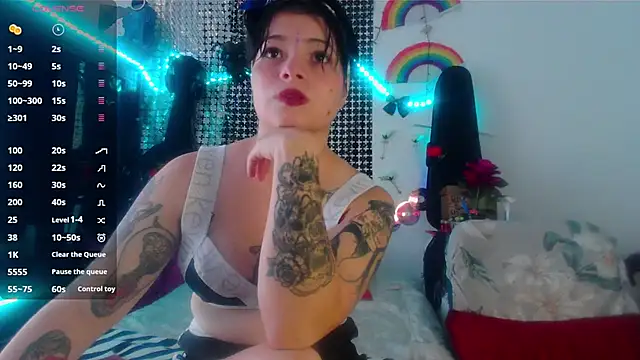 Snapshot of Mitsuha_gate chatting on 10/10/25, 02:05 Mitsuha gate online show from 10/10/25, 02:05