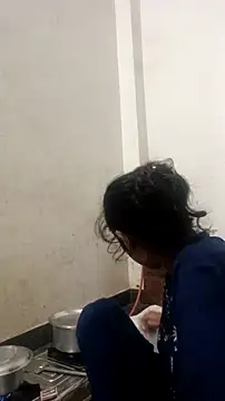 Guriya0076 online show from 11/06/25, 03:18