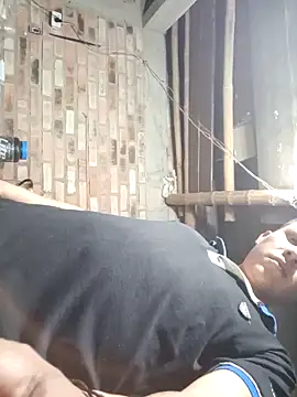 Snapshot of GaaraDiaz chatting on 09/15/25, 12:43 GaaraDiaz online show from 09/15/25, 12:43