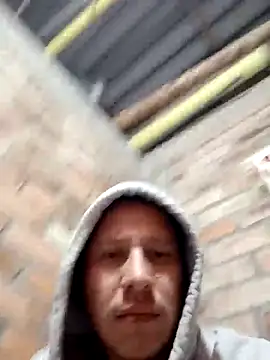 Snapshot of GaaraDiaz chatting on 10/09/25, 02:53 GaaraDiaz online show from 10/09/25, 02:53