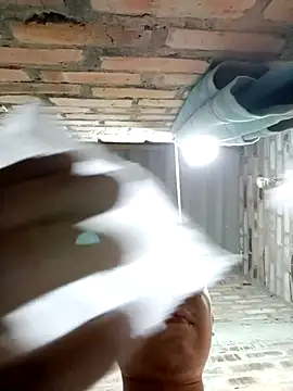 Snapshot of GaaraDiaz chatting on 10/22/25, 11:48 GaaraDiaz online show from 10/22/25, 11:48