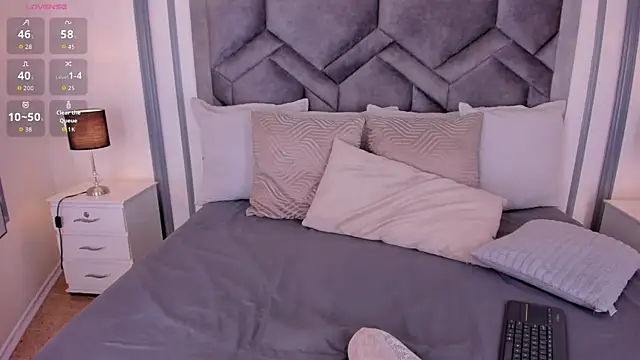 Snapshot of lucianacohelo chatting on 11/12/25, 07:24 lucianacohelo online show from 11/12/25, 07:24