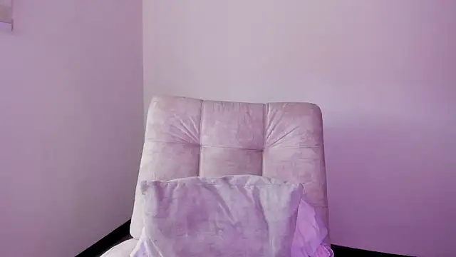 Arianna Jannes online show from 11/23/25, 05:02