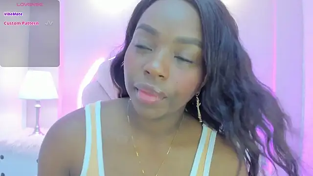Snapshot of Melanyy_Ebonny chatting on 09/19/25, 03:41 Melanyy Ebonny online show from 09/19/25, 03:41