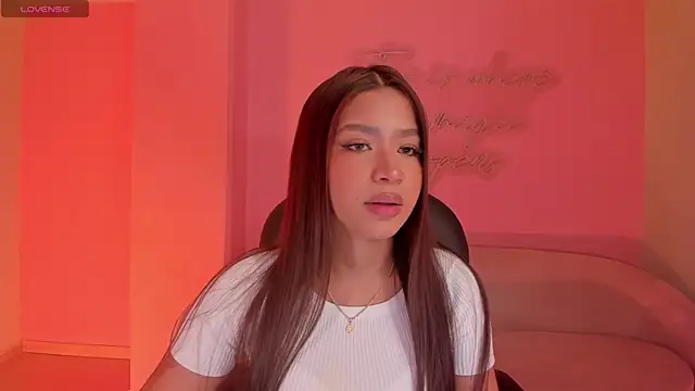 Snapshot of SophieHouston_ chatting on 07/12/26, 03:52 SophieHouston online show from 07/12/26, 03:52
