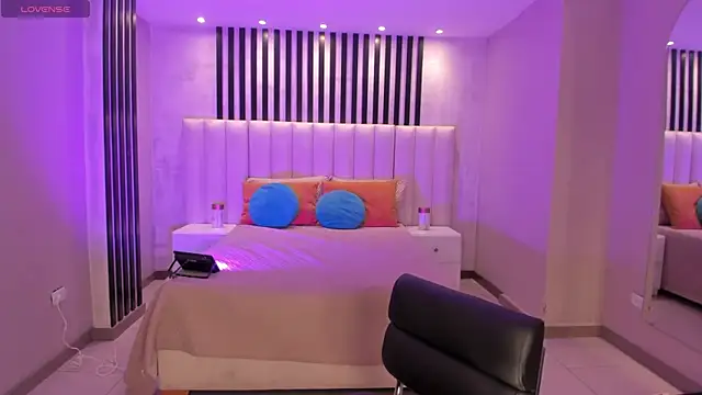 Snapshot of MilaLawrence chatting on 03/03/26, 01:50 MilaLawrence online show from 03/03/26, 01:50