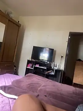 Snapshot of PIROCAGG21 chatting on 10/27/25, 06:23 PIROCAGG21 online show from 10/27/25, 06:23