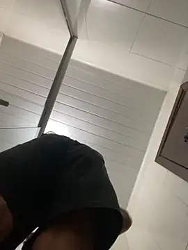 Snapshot of PIROCAGG21 chatting on 11/01/25, 08:38 PIROCAGG21 online show from 11/01/25, 08:38