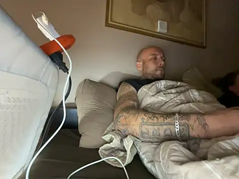 curis4270panda online show from 10/09/25, 02:53