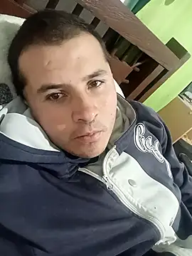 Snapshot of santiii___12 chatting on 02/04/26, 03:01 santiii 12 online show from 02/04/26, 03:01