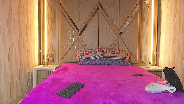 Hotcouple 222 online show from 04/19/26, 01:21